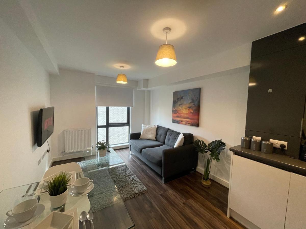 Modern Spacious 1 Bed Flat In Birmingham City Centre With Free Parking, Fast Free Wifi And Netflix Eksteriør bilde